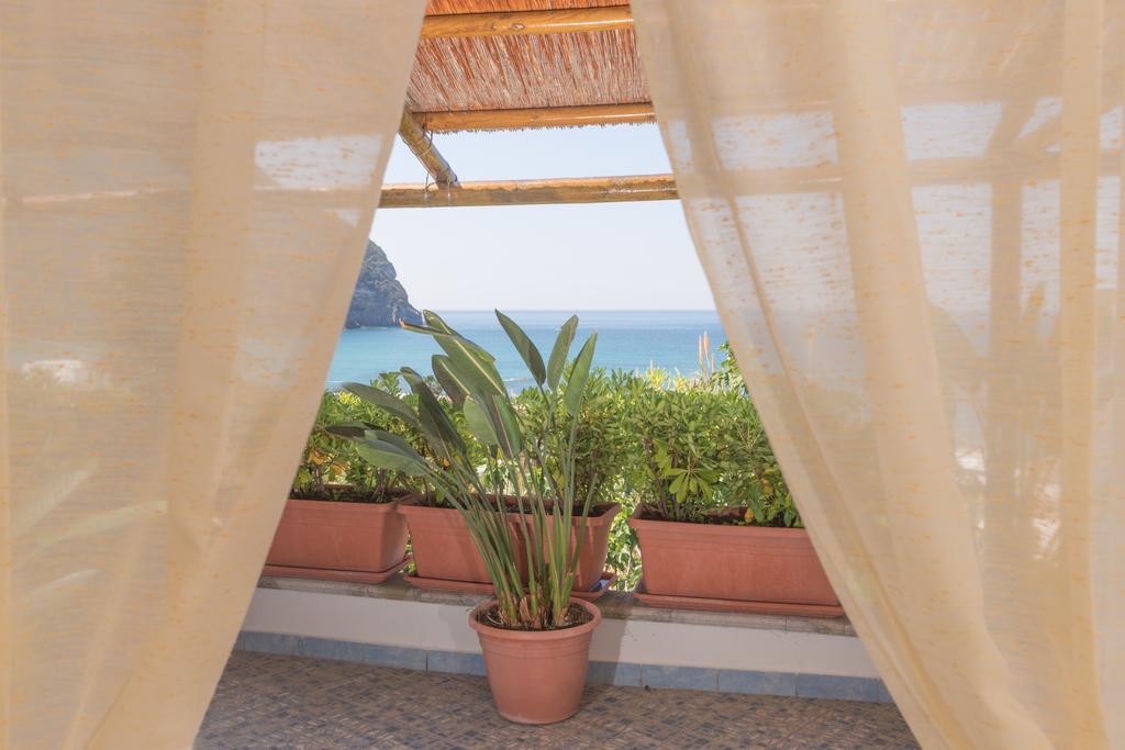 Hotel Casa Del Sole Forio di Ischia Стая снимка