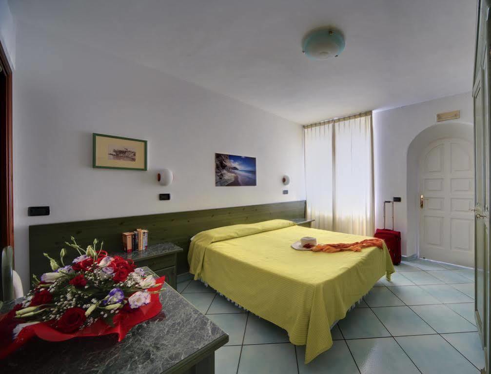 Hotel Casa Del Sole Forio di Ischia Екстериор снимка